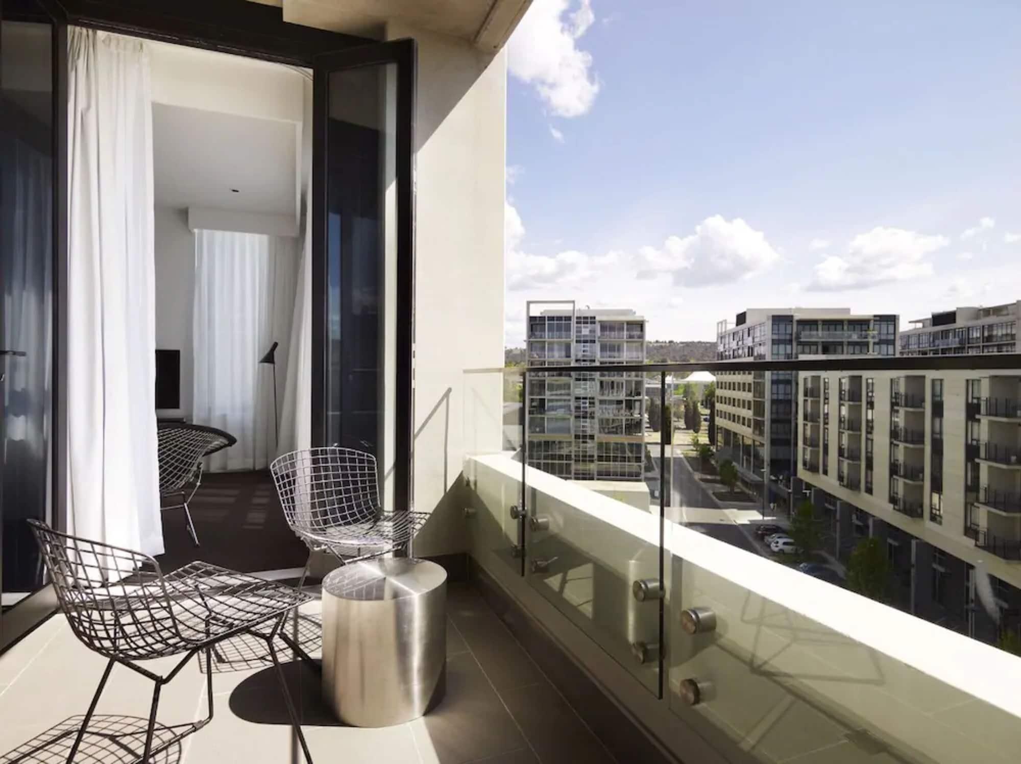 Burbury Hotel Kanberra Dış mekan fotoğraf